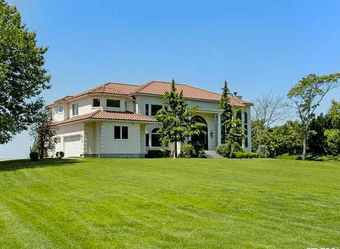 10.8 Million Waterfront Home In Sands Point, NY Homes of the Rich