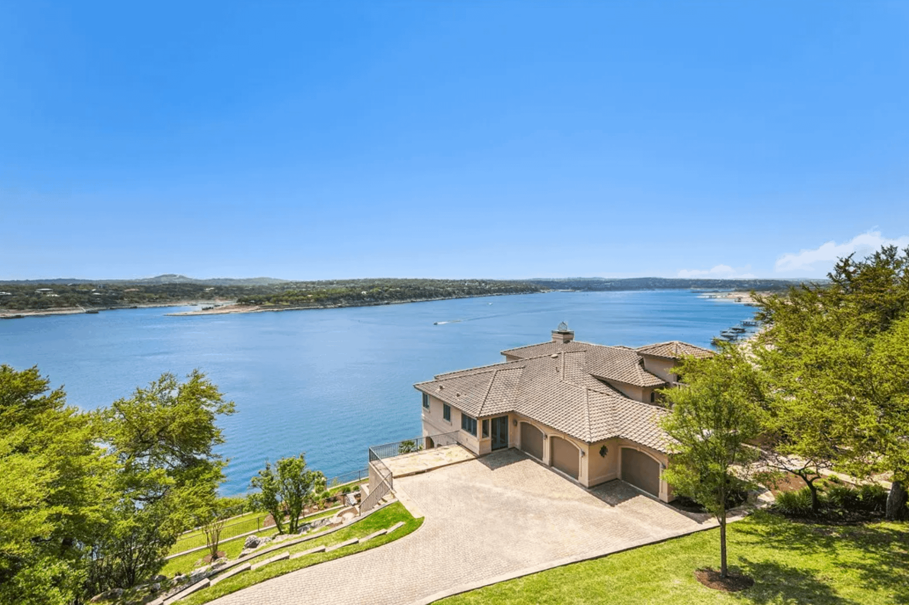 $7.8 Million Lakefront Home In Lago Vista, Texas (PHOTOS)