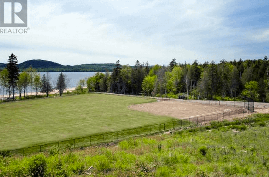 9.65 Million 100 Acre Lakefront Estate In New Brunswick, Canada