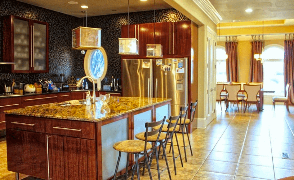 1.9 Million Waterfront Home In Jackson, TN Homes of the Rich