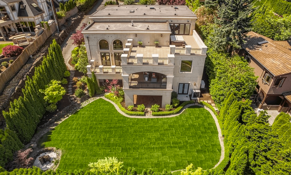 5.2 Million Home In Yarrow Point, WA Homes of the Rich