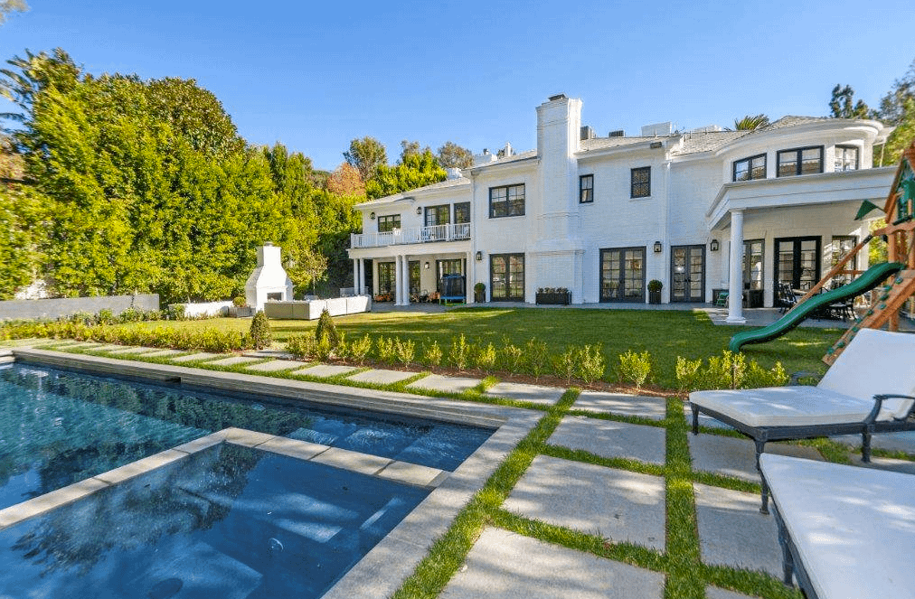 $17.8 Million Colonial Brick Mansion In Beverly Hills, CA - Homes of ...