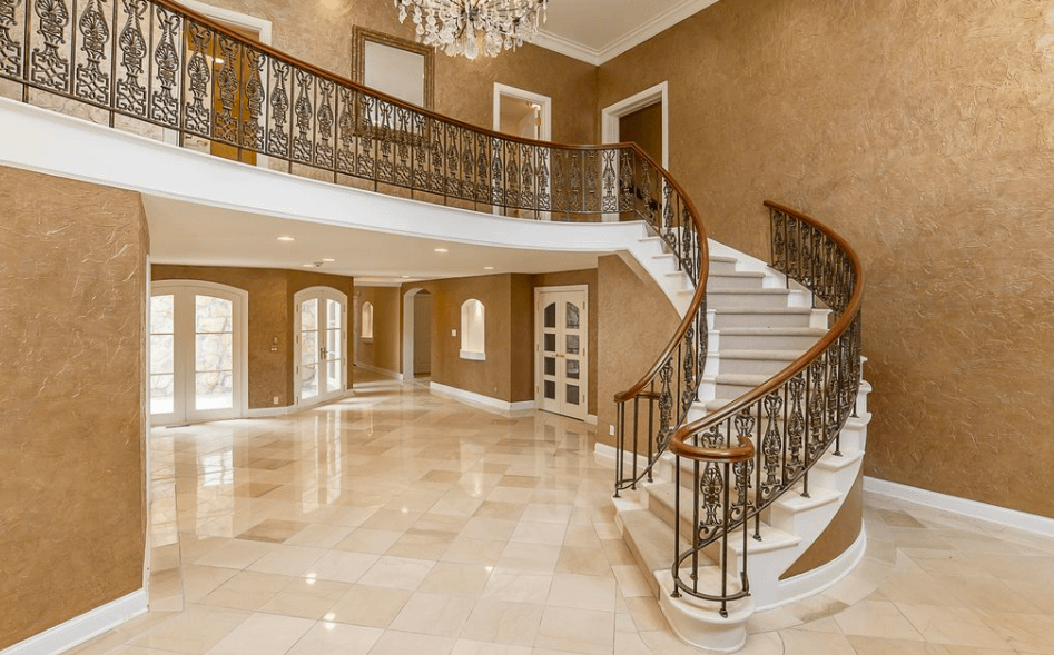 19,000 Square Foot Mansion In Indiana With 4 Kitchens - Homes of the Rich