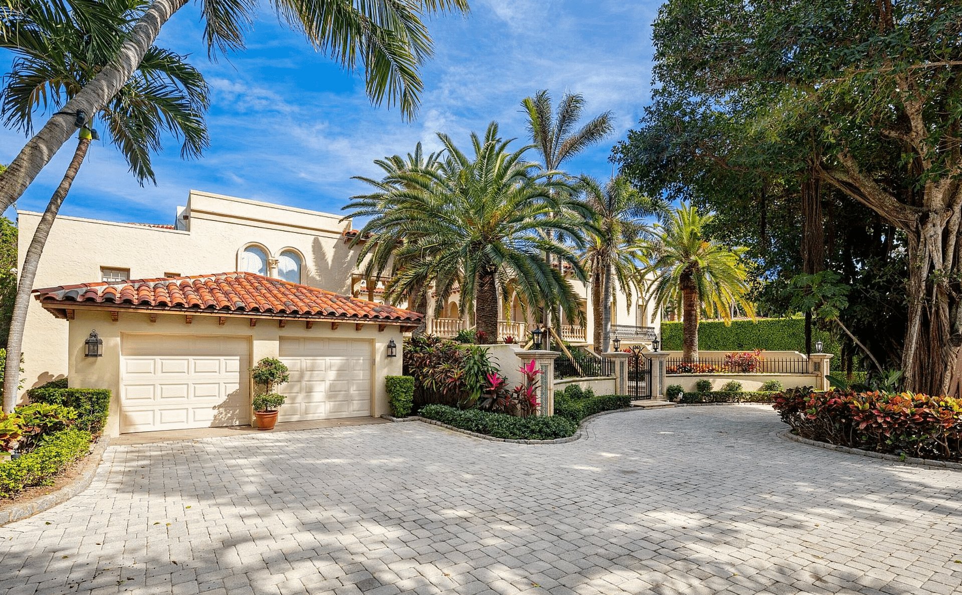 $39.5 Million Mediterranean Style Home In Palm Beach, Florida - Homes ...