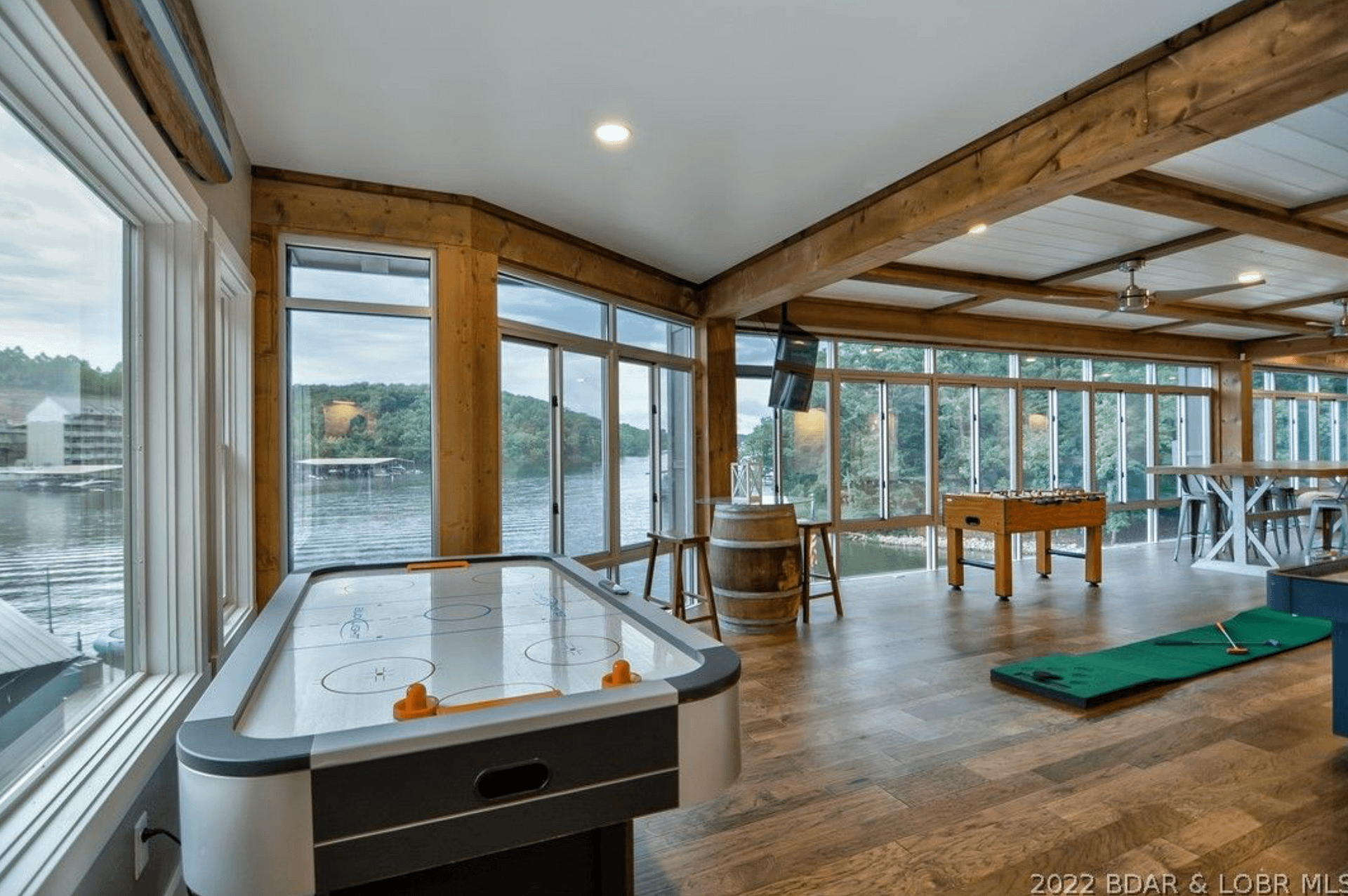 4 Million Lakefront Home In Camdenton, Missouri (PHOTOS)