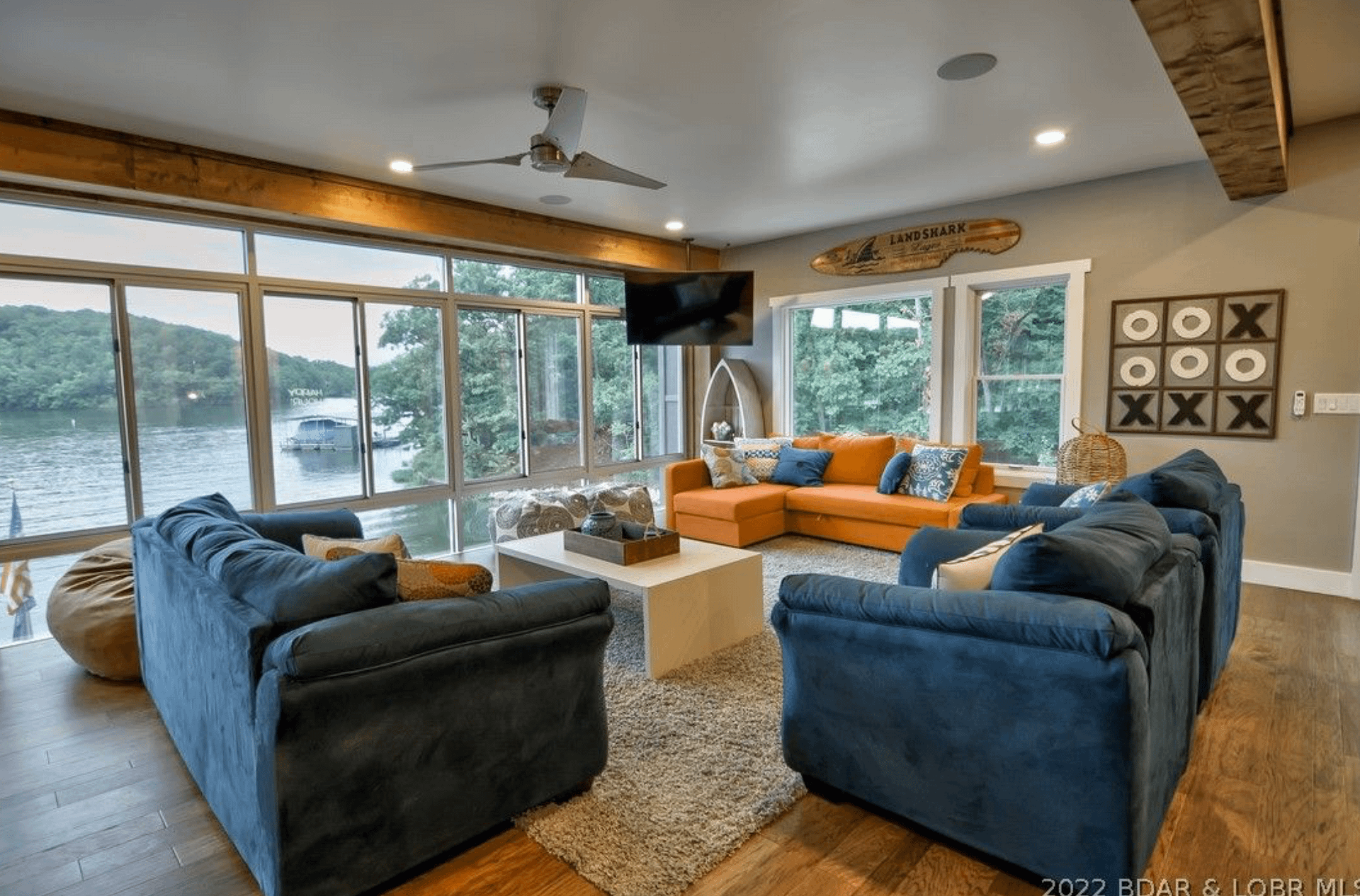 4 Million Lakefront Home In Camdenton, Missouri (PHOTOS)