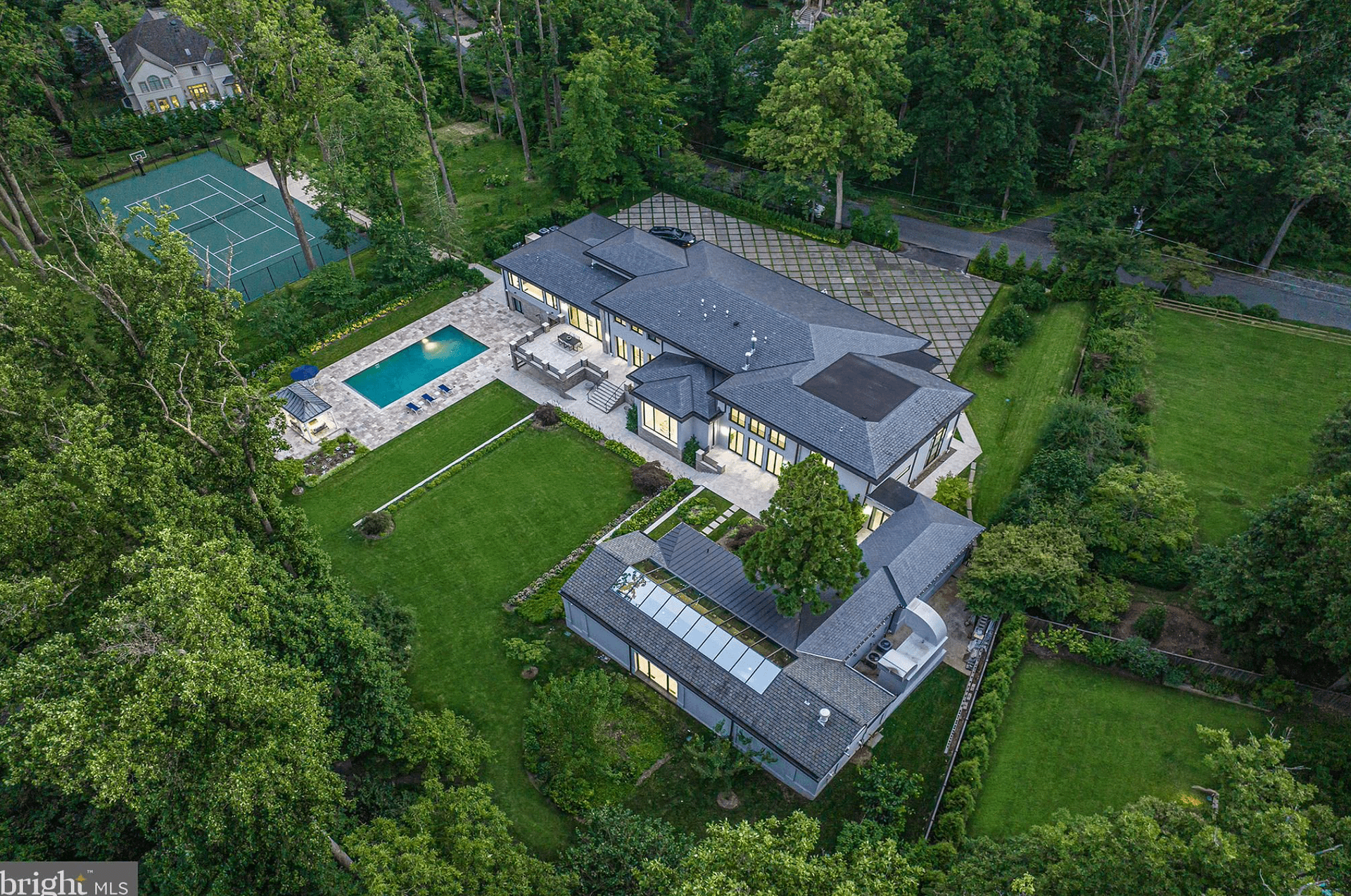 Maryland Home With Indoor Pool (PHOTOS + FLOOR PLANS)