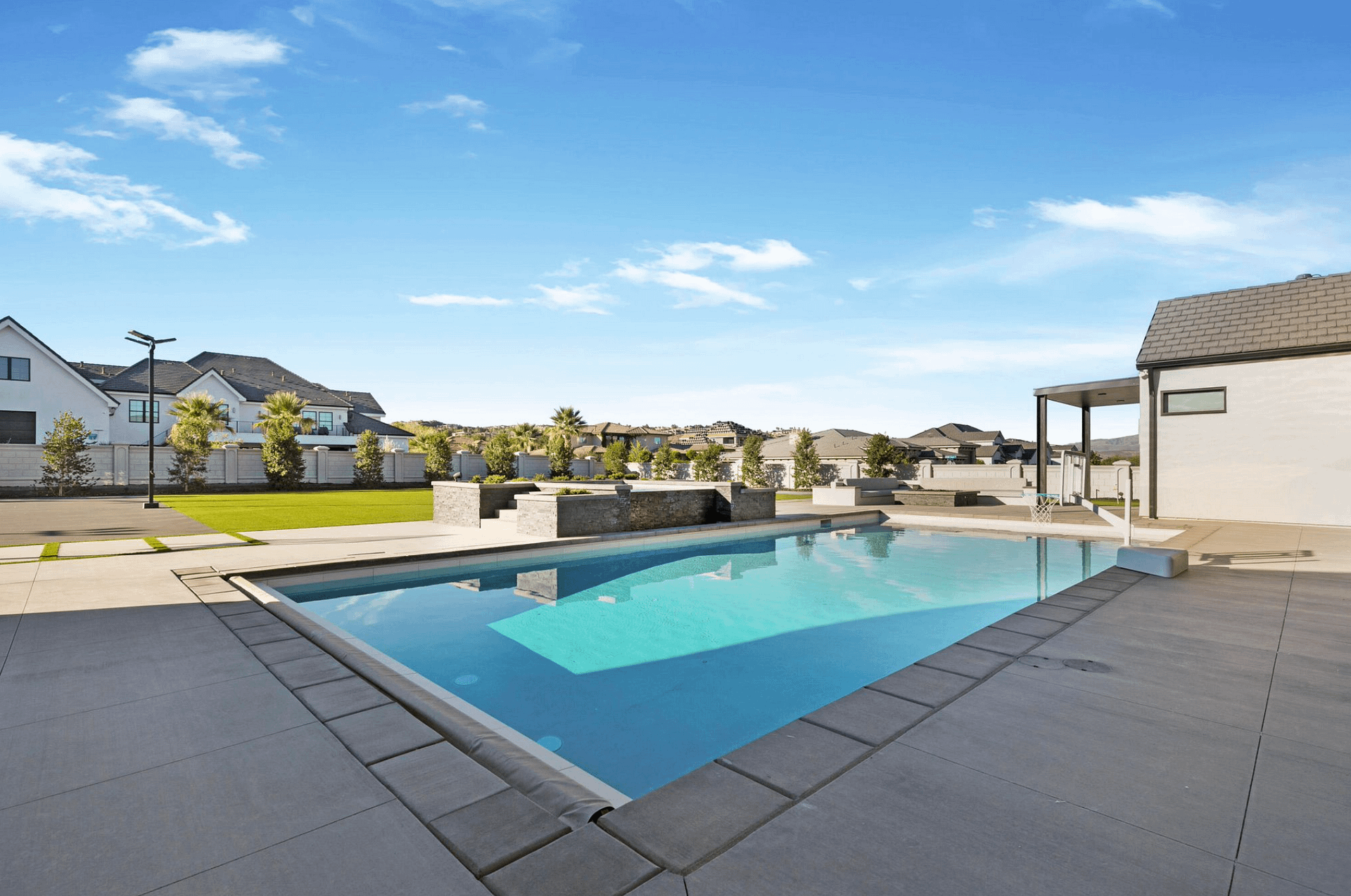4 Million New Build In Saint Utah (PHOTOS)