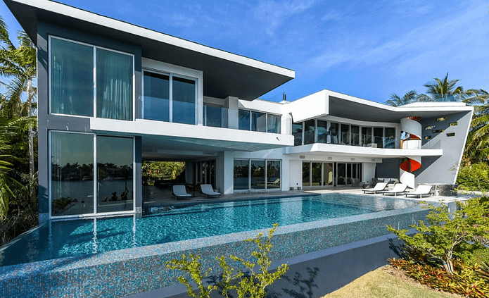 $38 Million Modern Waterfront Mansion In Miami Beach, Florida - Homes ...