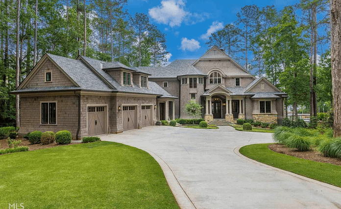 Lakefront Shingle & Stone Home In Greensboro, Georgia - Homes Of The Rich