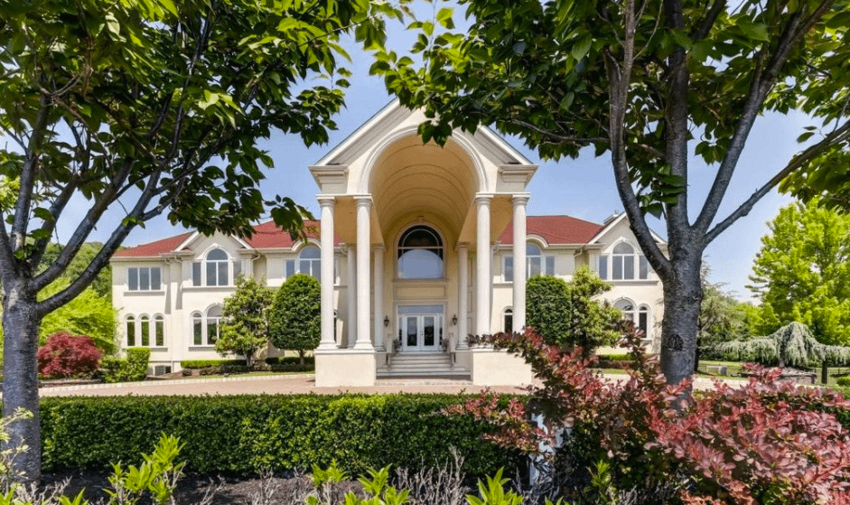 17,000 Square Foot Mansion In NJ Homes of the Rich