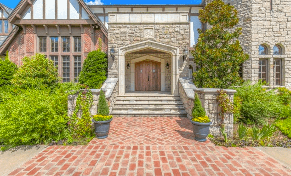 English Tudor Style Home On 20 Acres In Oklahoma - Homes of the Rich