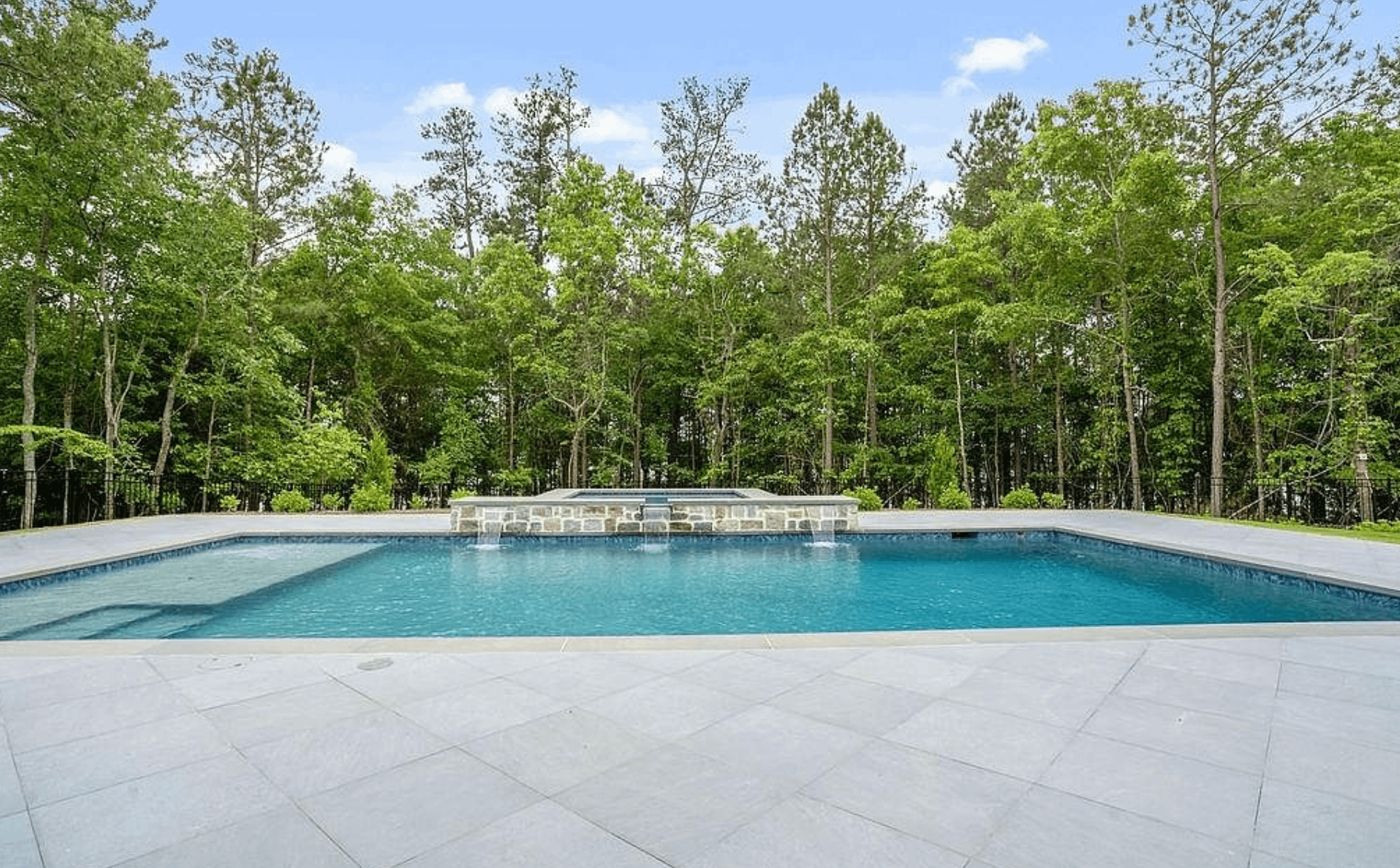 Lakefront Home In Gainesville, (PHOTOS)