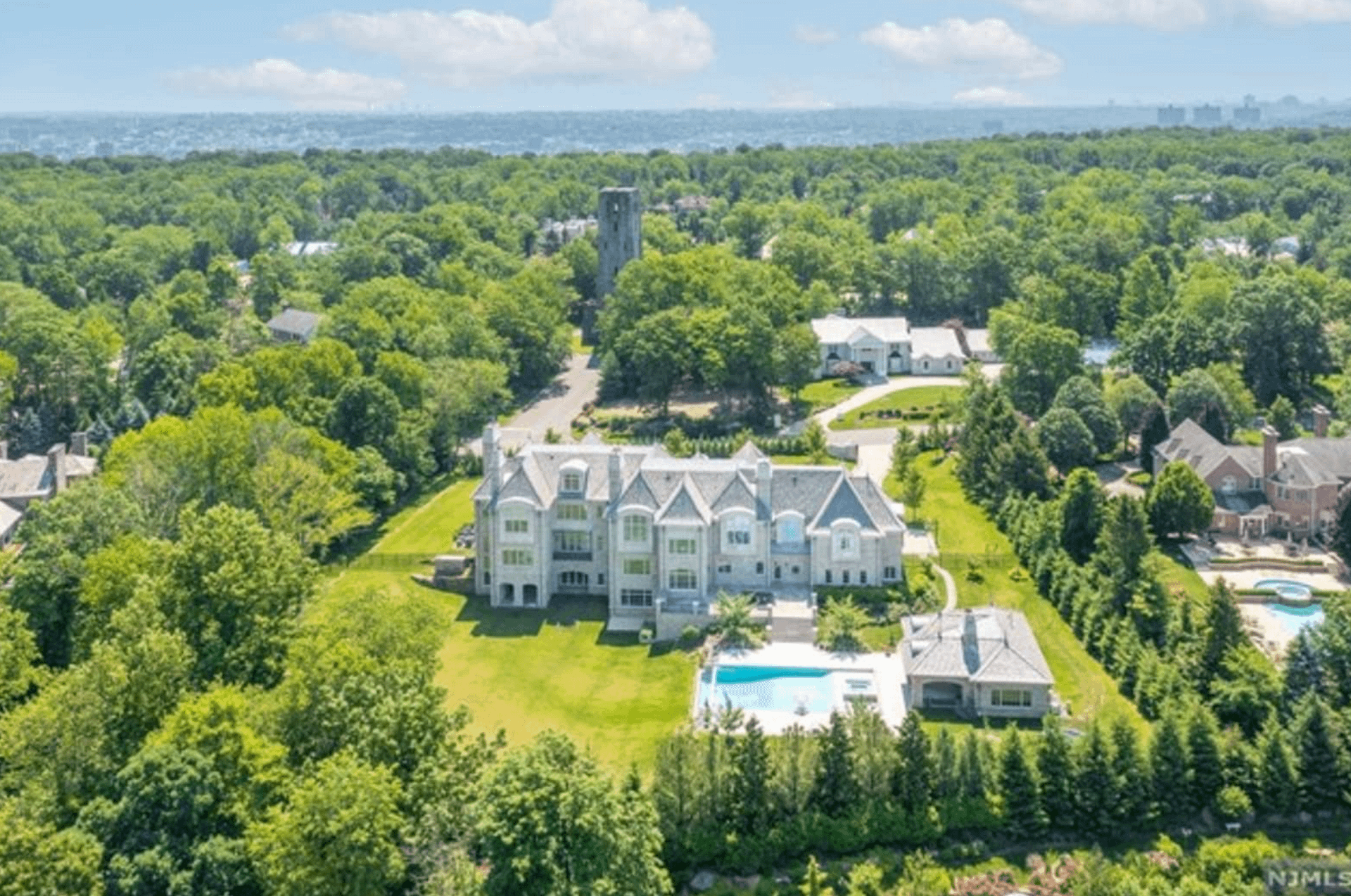 18,000 Square Foot Home In Alpine, New Jersey Homes of the Rich