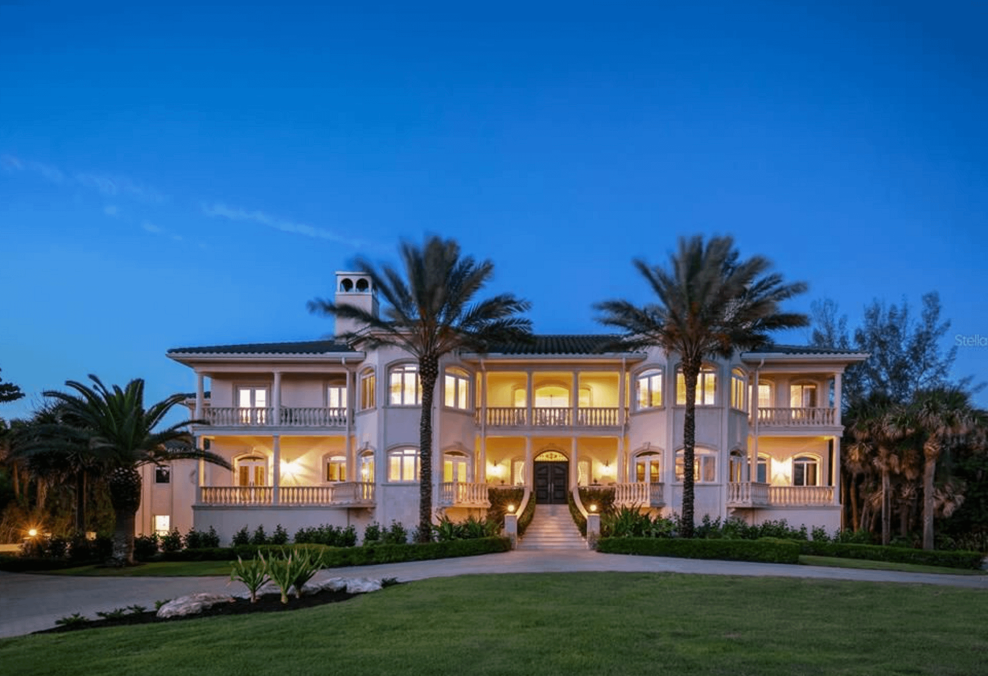 20 Million Waterfront Estate In Osprey, Florida With 13Car