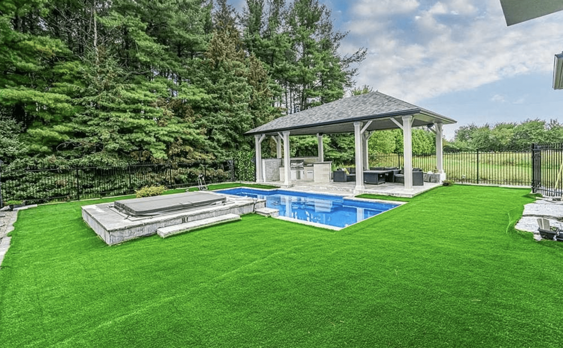 10 Million Ontario Home With Indoor & Outdoor Pools (PHOTOS) Homes of the Rich
