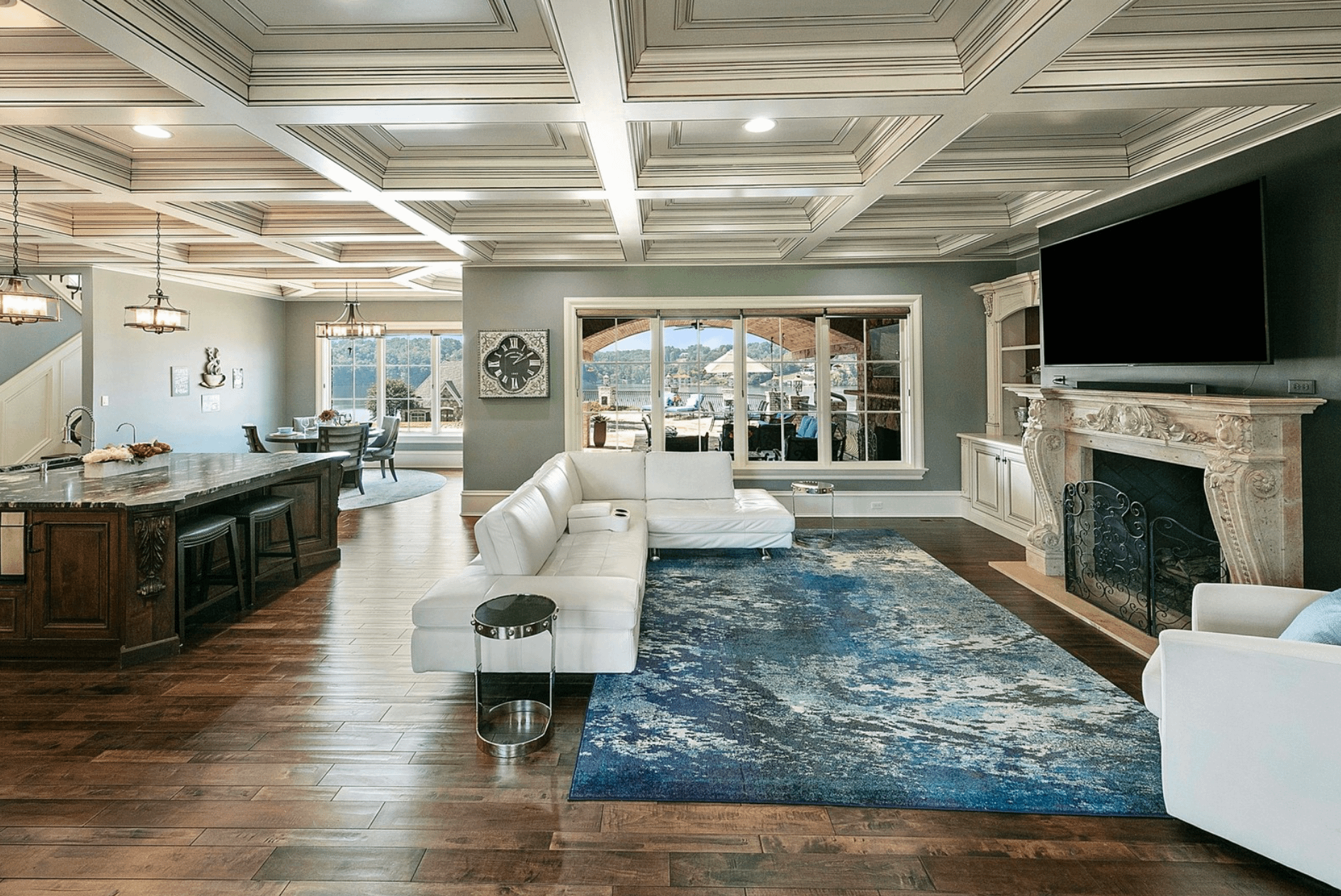 5 Acre Lakefront Estate In Louisville, Tennessee (PHOTOS)