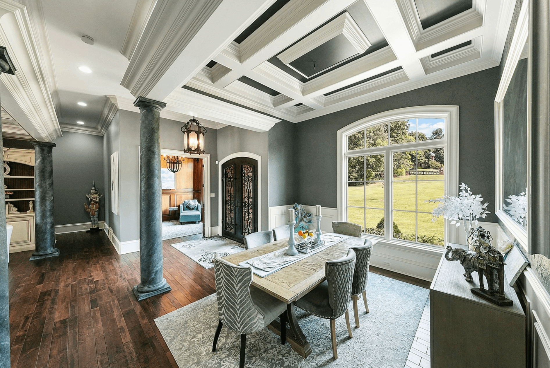 5 Acre Lakefront Estate In Louisville, Tennessee (PHOTOS)