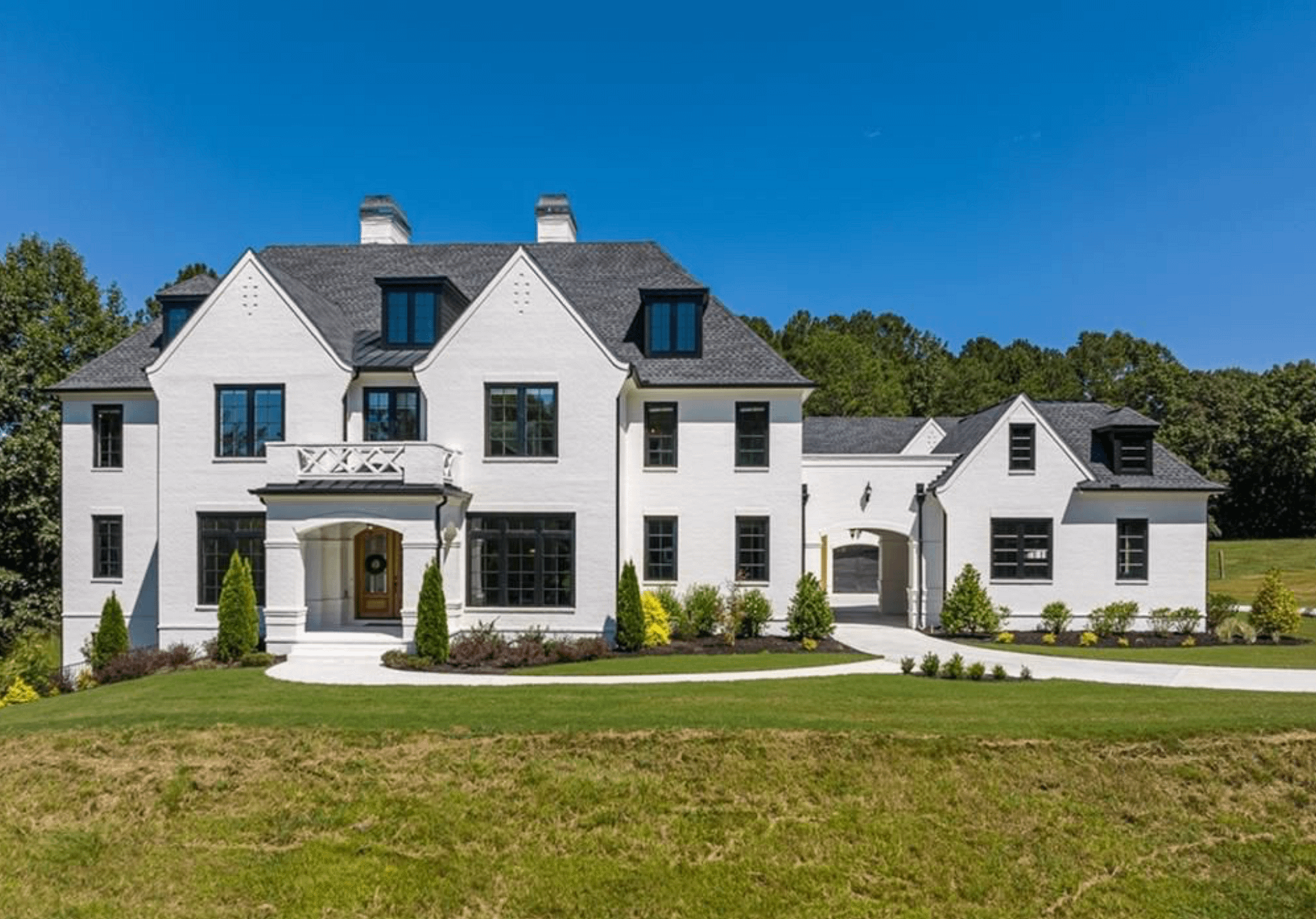 25 Acre Estate In Canton, (PHOTOS + 3D TOUR)