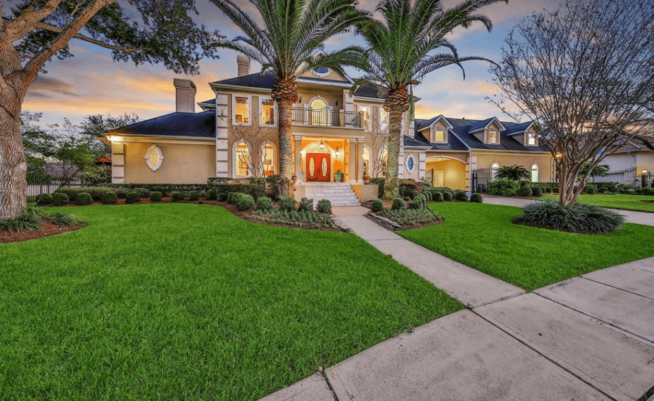 Lakefront Home In Seabrook, Texas Homes of the Rich