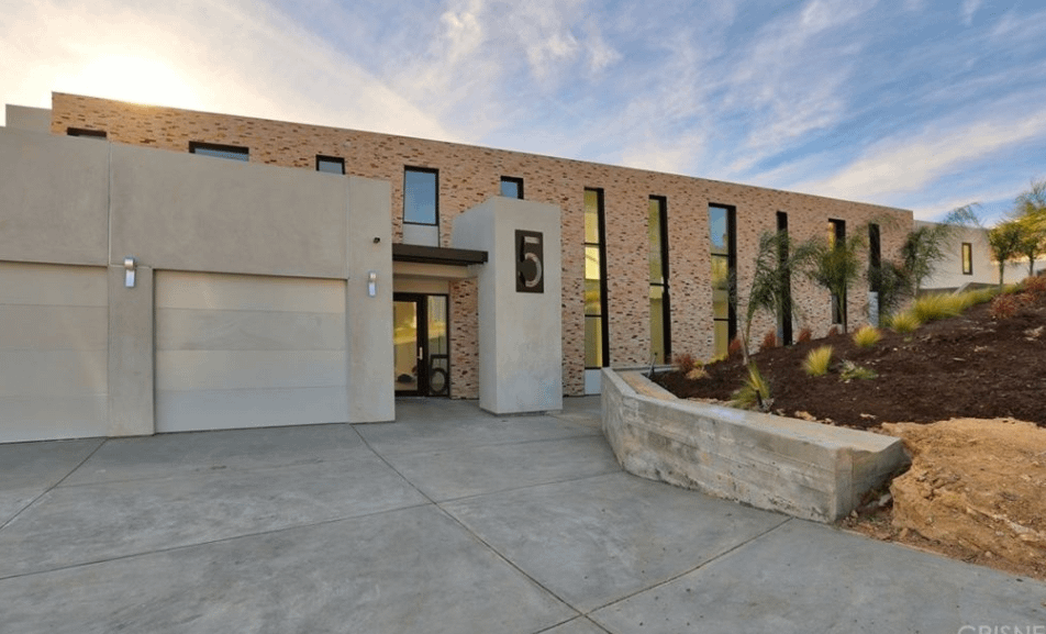 Newly Built Modern Hilltop Home In Bell Canyon, California Homes of