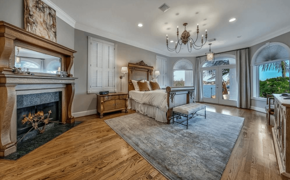 Lakefront Home In Seabrook, Texas Homes of the Rich