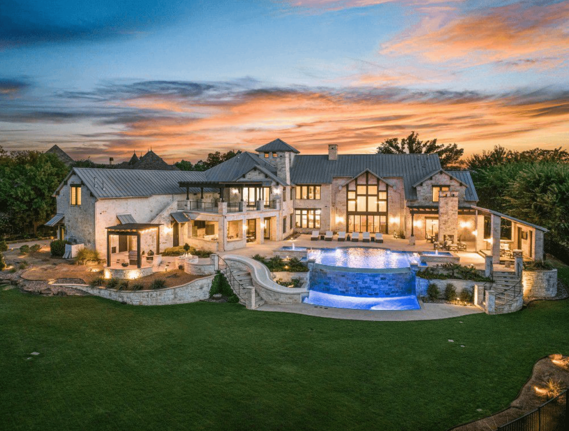 Stone Home In Westlake, Texas With Infinity Pool (PHOTOS)