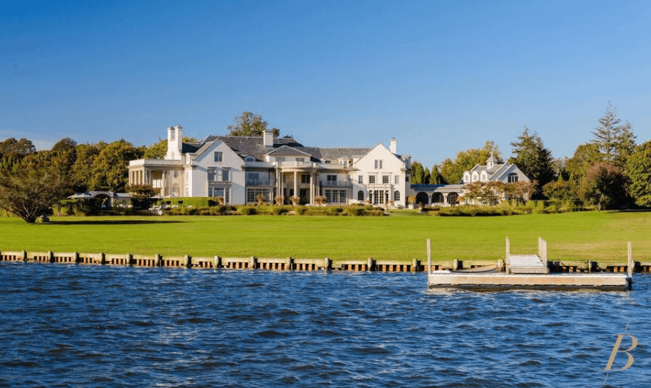 The Villa Maria Estate In Water Mill, New York Homes of the Rich
