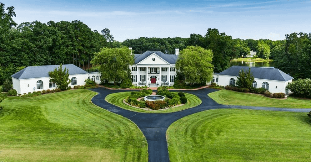 88 Acre Waterfront Estate In Kilmarnock, Virginia Homes of the Rich