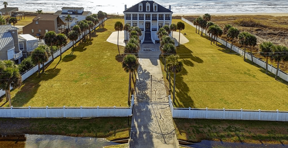 Beachfront Home In Galveston, Texas Homes of the Rich