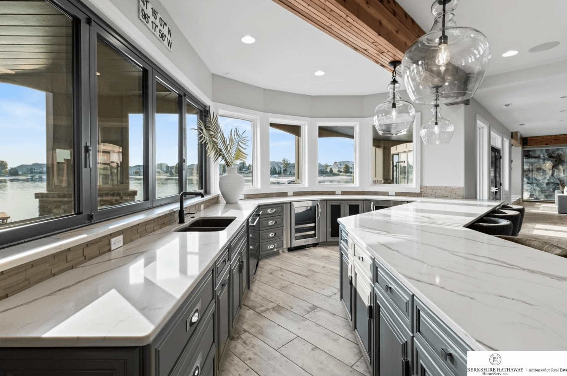 Waterfront Home In Nebraska With Indoor Pool (PHOTOS)