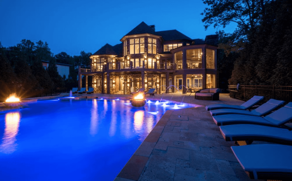 3.5 Million Lakefront Home In Henderson, North Carolina Homes of the Rich