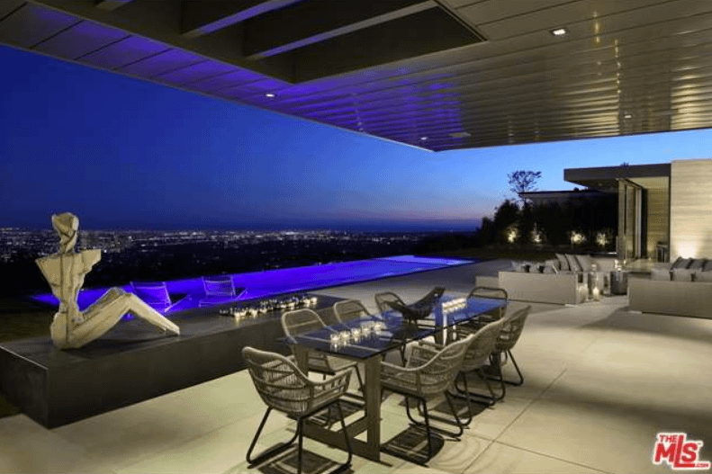 19.9 Million Newly Built Contemporary Home In Beverly Hills, CA