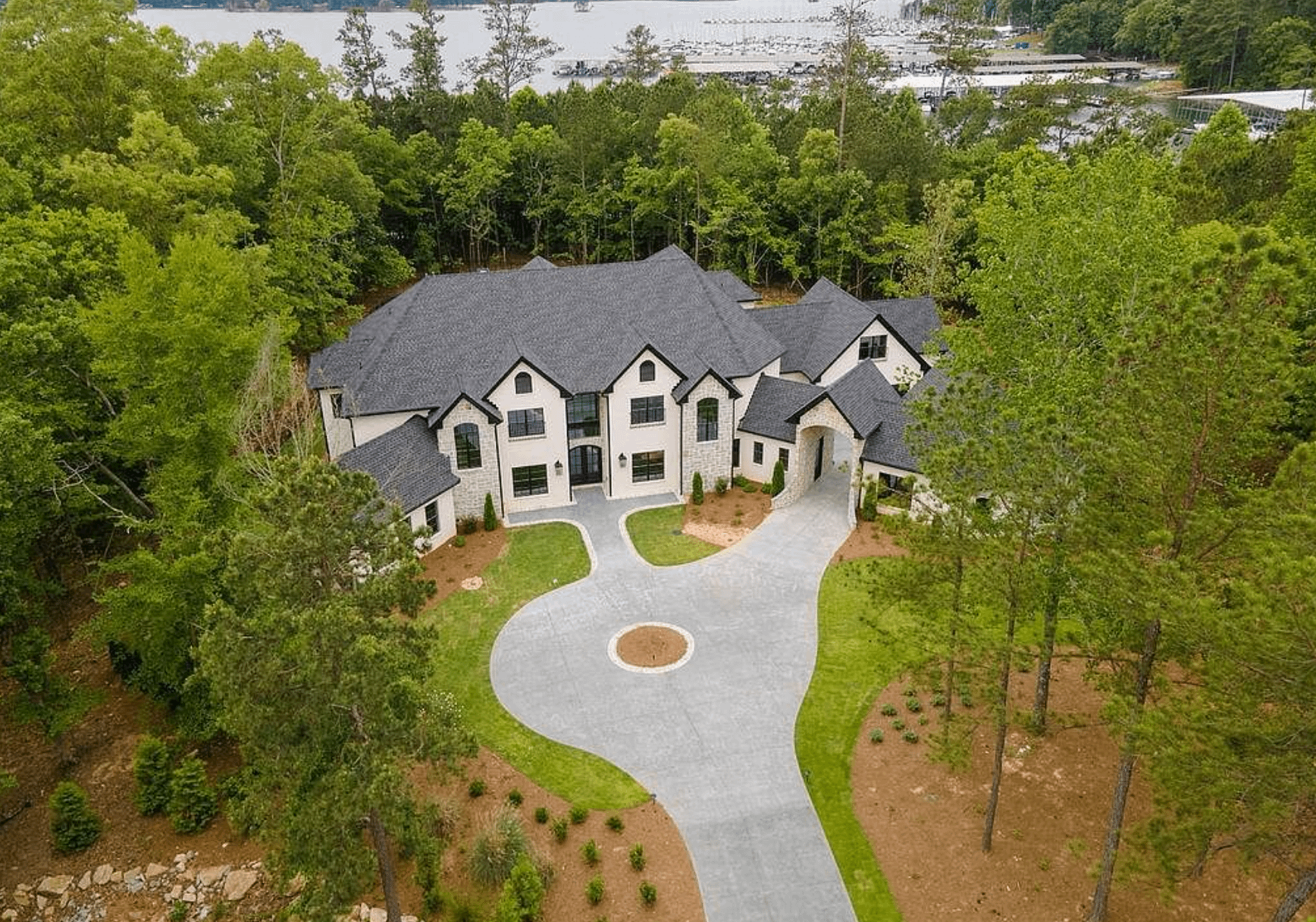 Lakefront Home In Gainesville, (PHOTOS)