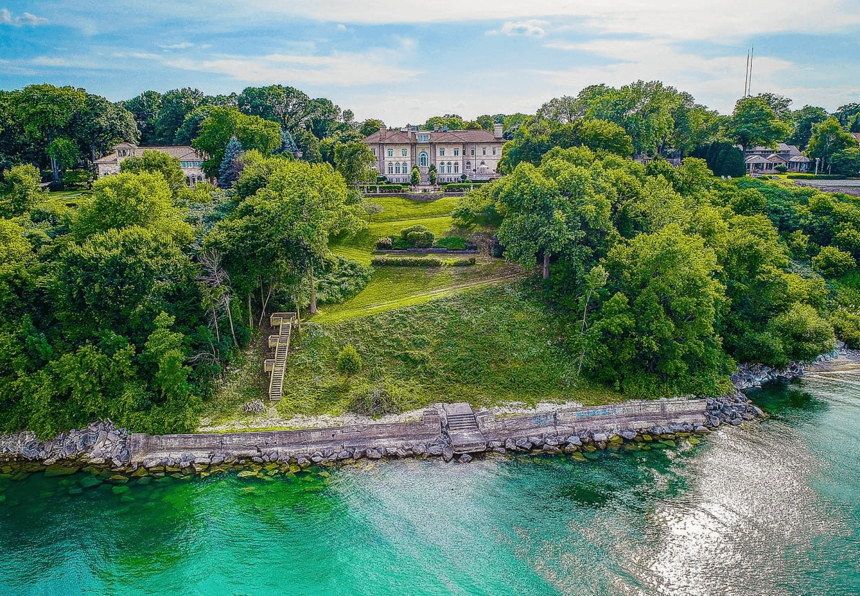 13,000 Square Foot Historic Lakefront Home In Whitefish Bay, Wisconsin