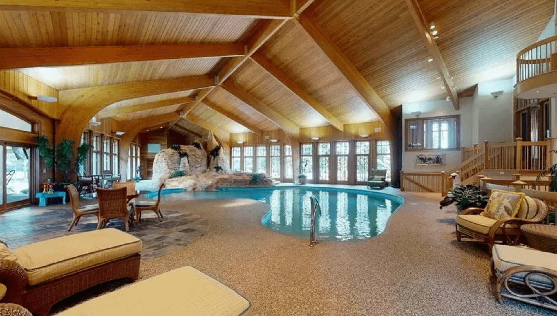 $3.5 Million Ohio Home With Huge Indoor Pool (PHOTOS)