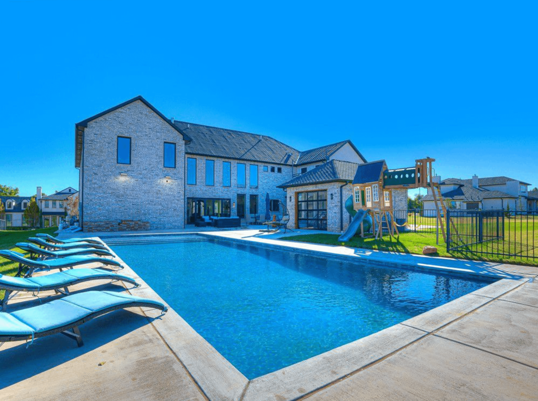 Oklahoma Home With Pool & 6-Car Garage (PHOTOS)