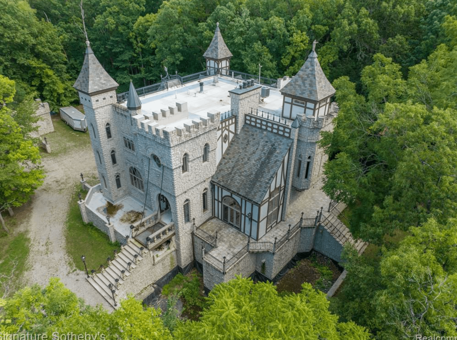 Your Very Own Castle In Rochester, Michigan (PHOTOS)