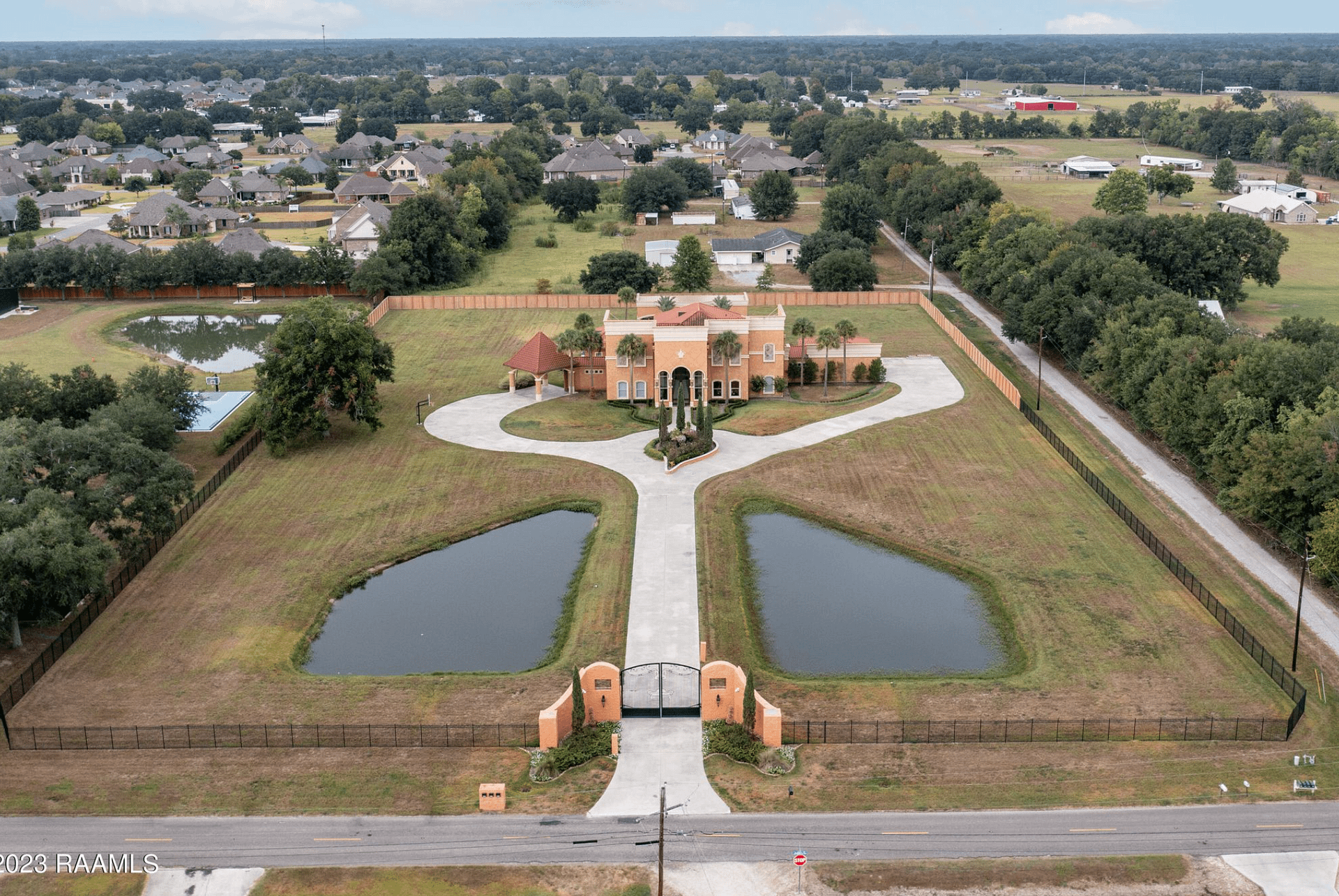 3 Million Estate In Duson, Louisiana (PHOTOS) RealPros