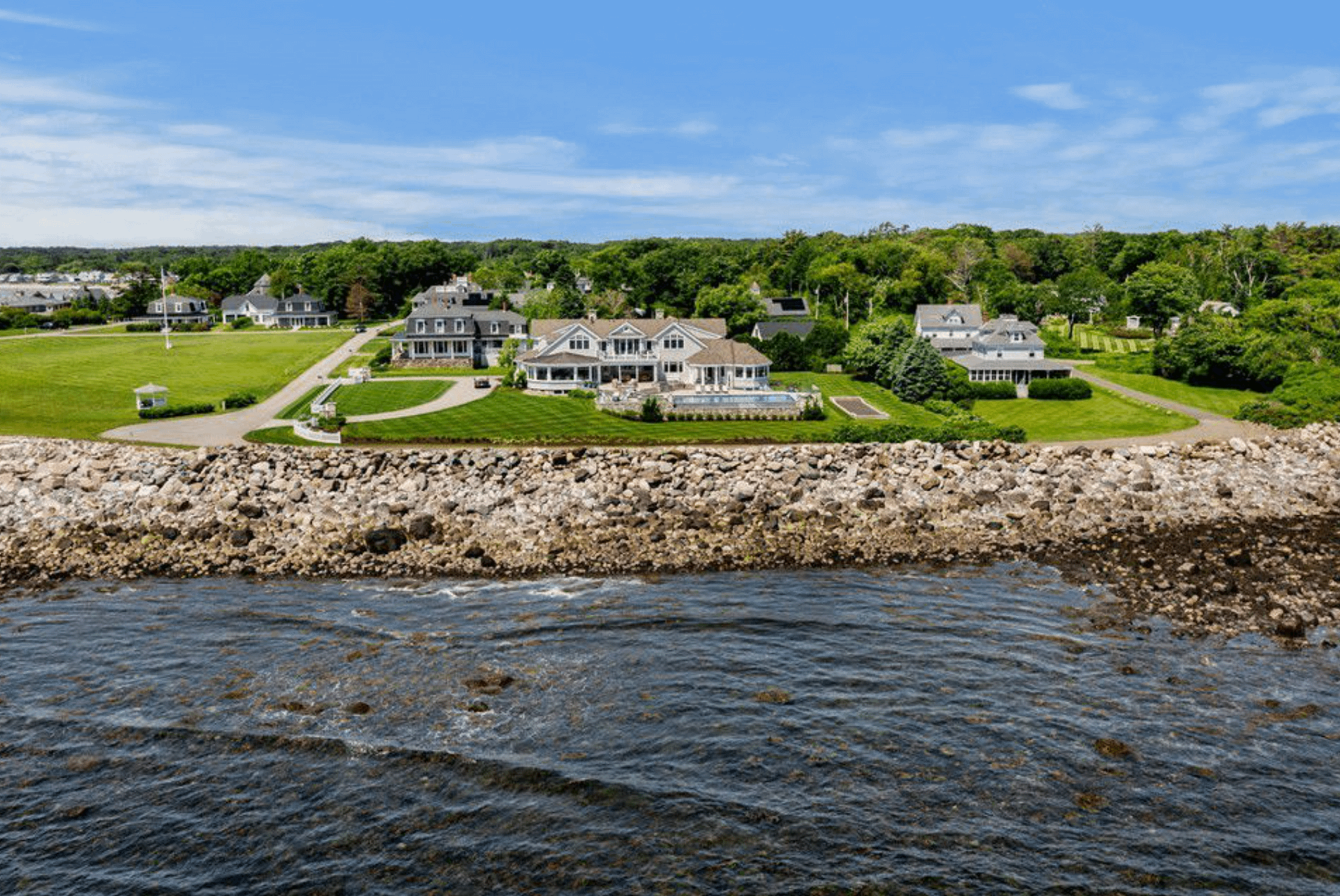 25 Million Oceanfront Home In New Hampshire (PHOTOS)