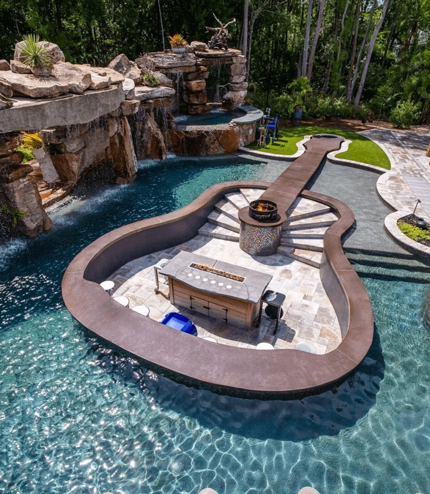 The "Guitar Pool" By Lucas Lagoons (PHOTOS)