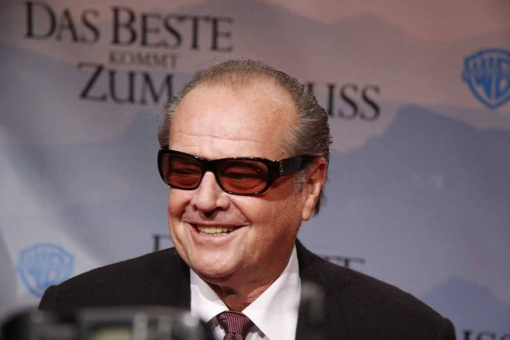 “His mind is gone”: 86 Year Old Hollywood Legend Jack Nicholson Reportedly Lives in $5M Mansion Alone, Wanders 3,303 Square Foot Home on His Own