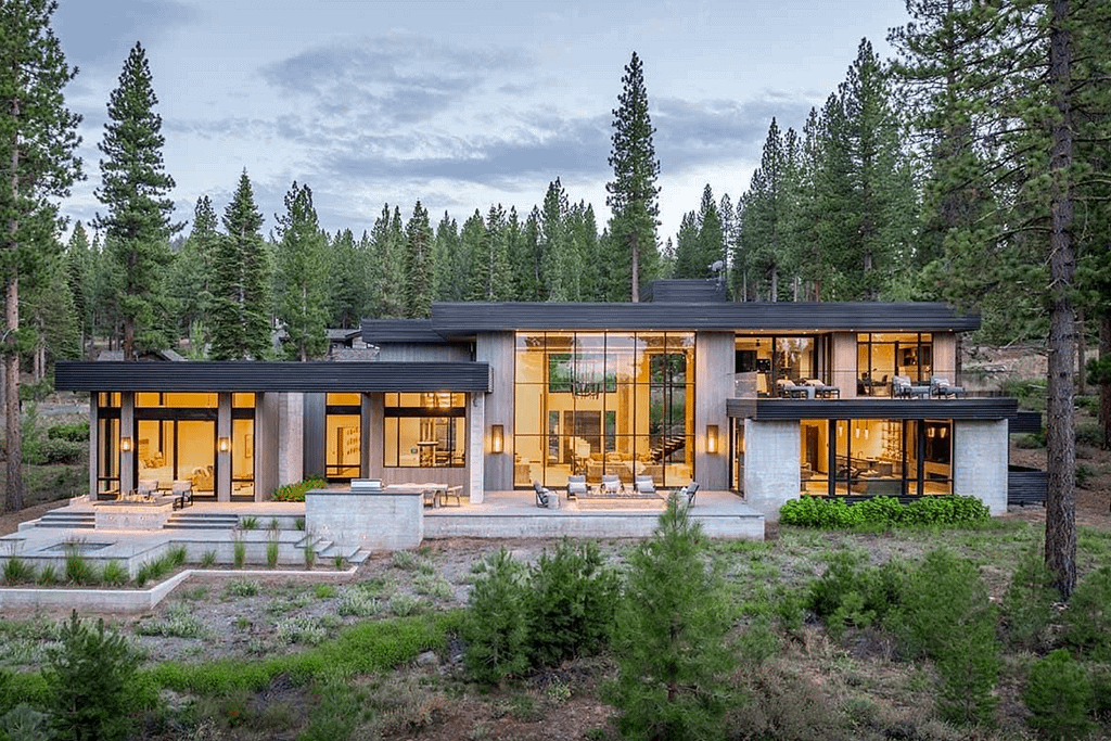 $25 Million Contemporary Home In Truckee, California