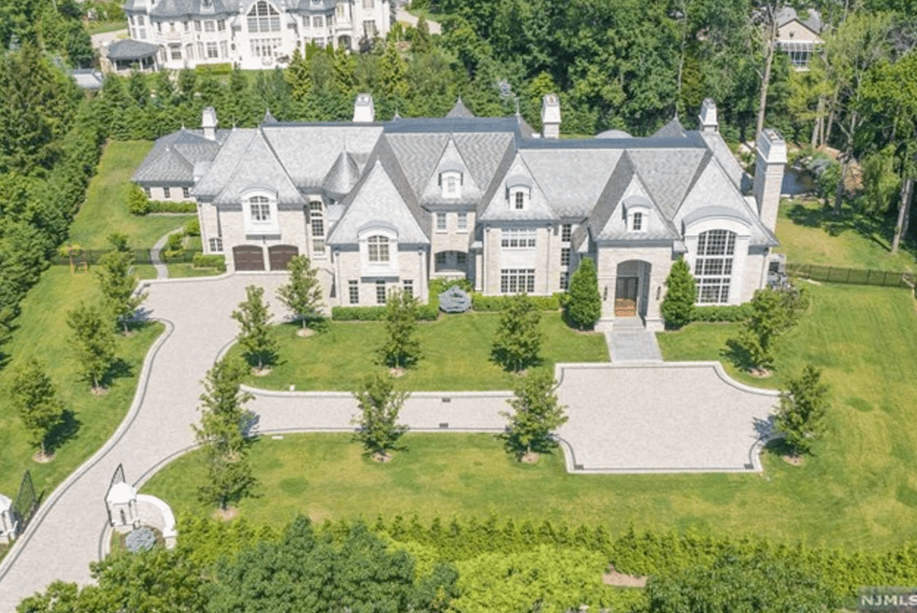 18,000 Square Foot Home In Alpine, New Jersey - Homes of the Rich