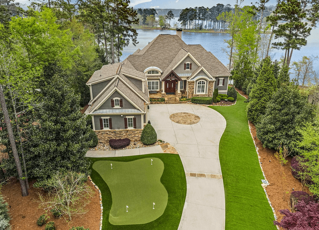 Lakefront Home In Greensboro, Georgia (PHOTOS)