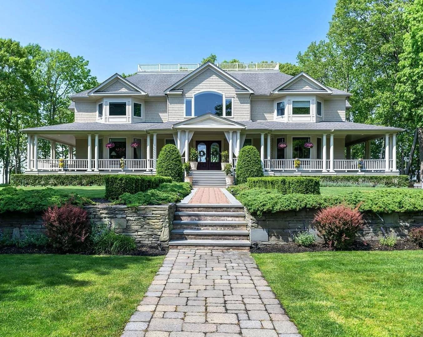 Waterfront Home On 8 Acres In Southold, New York (PHOTOS)