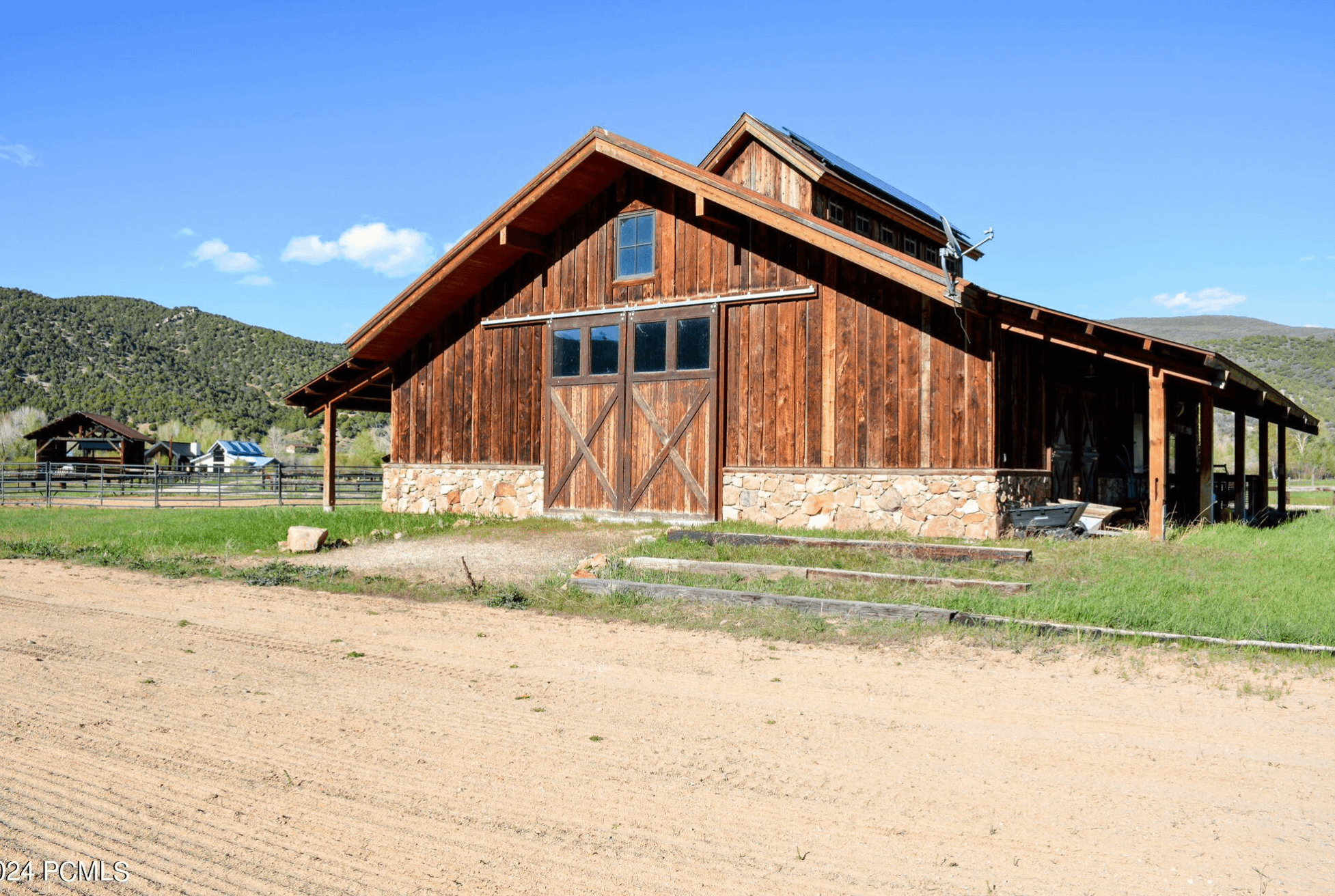 Spectacular Utah New Build Comes With 7 Ponds And 3 Barns