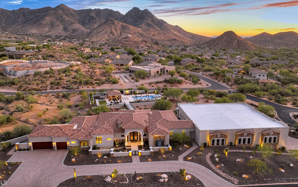 Scottsdale, Arizona Home With 25-Car Garage (PHOTOS)