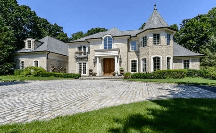 $4.995 Million Brick & Stone Mansion In Glen Head, NY - Homes of the Rich