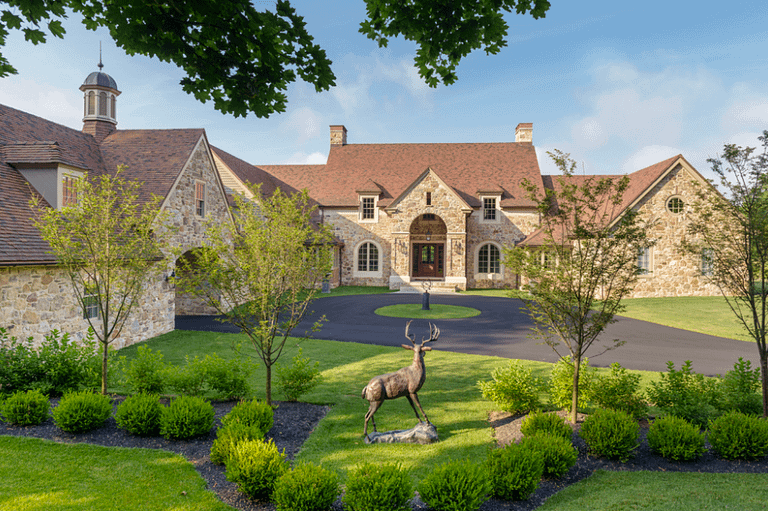 A Closer Look at the Insanely Gargantuan Mansion in Bell Acres, PA